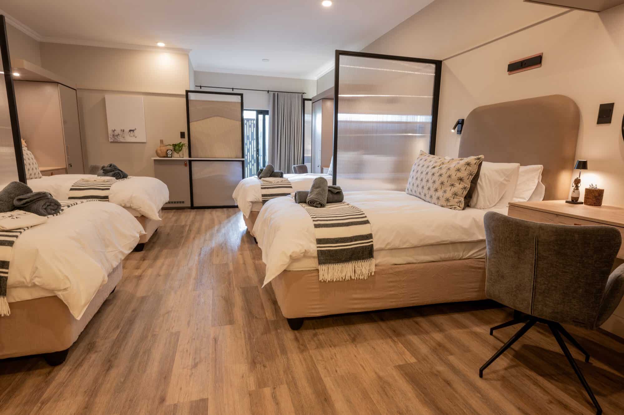 Quadruple Room - 2 beds in focus