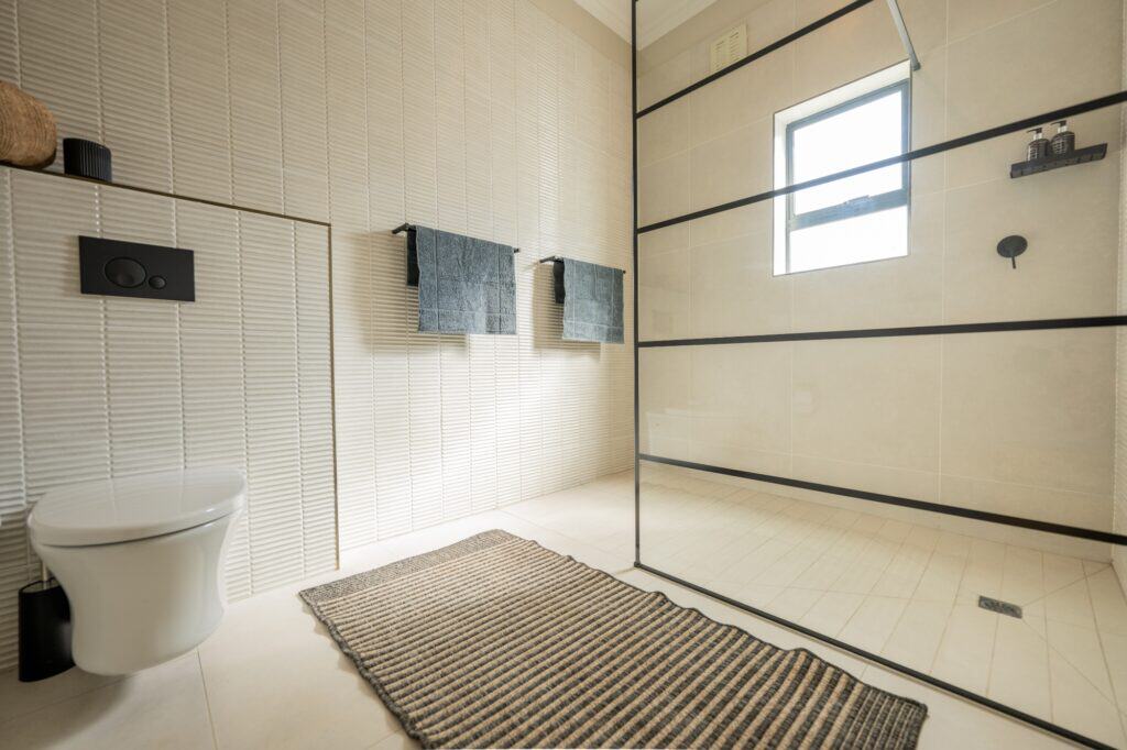Quadruple Room - Open Shower
