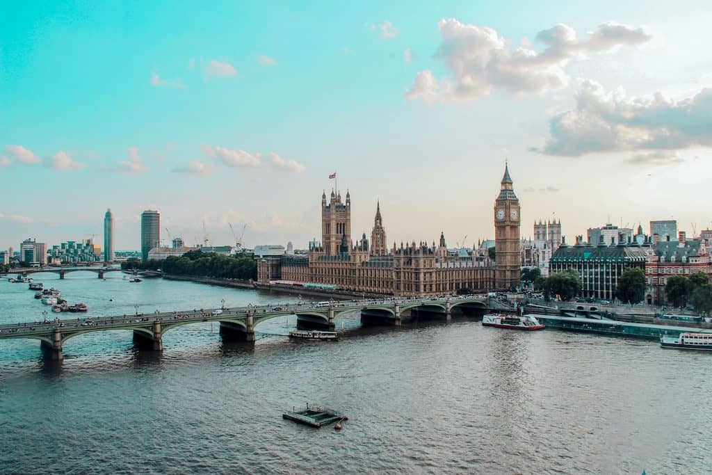 international mental health treatment united kingdom
